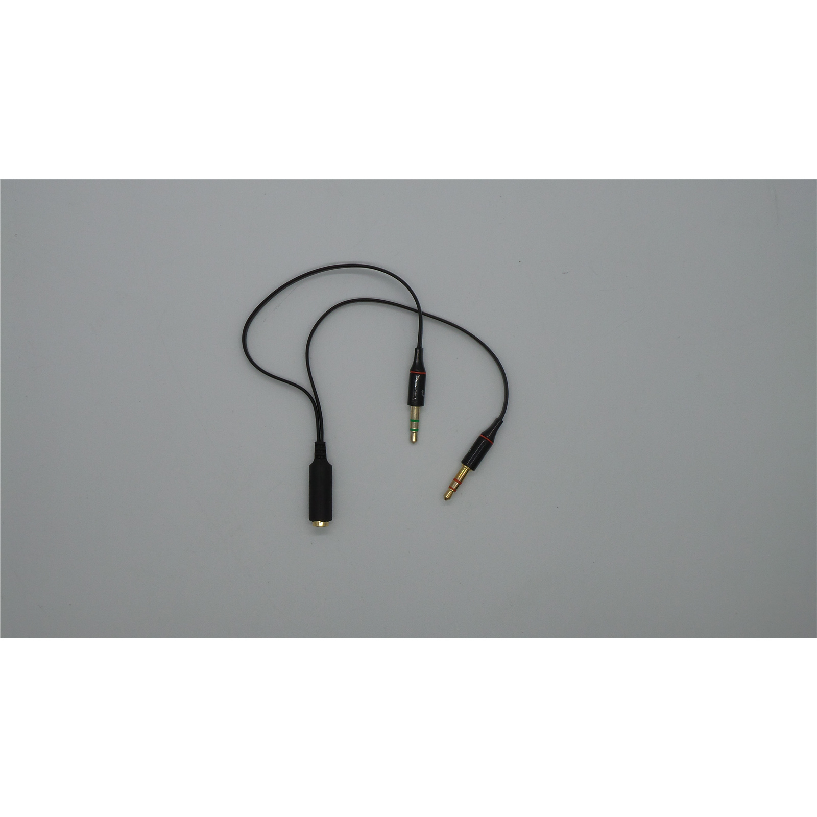 Buy the 3.5mm Headphone Mic Audio Y Splitter Cable Female to Dual Male... (  SEVOEM9135 ) online - PBTech.com